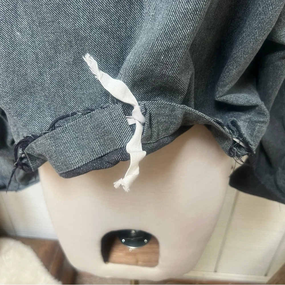 Up cycled selvedge denim cropped jacket - Picture 11 of 15